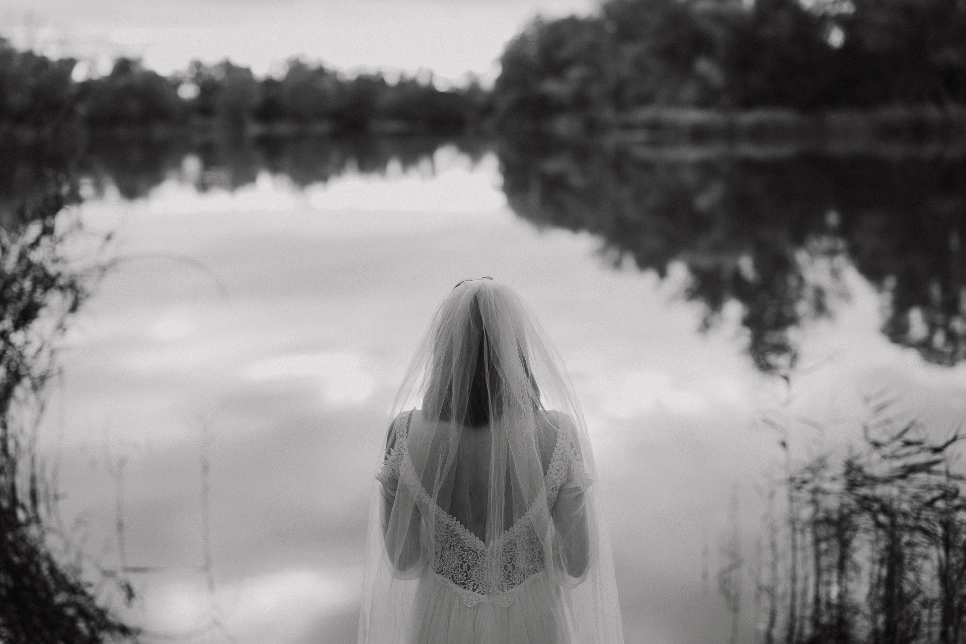 Panna Młoda w welonie