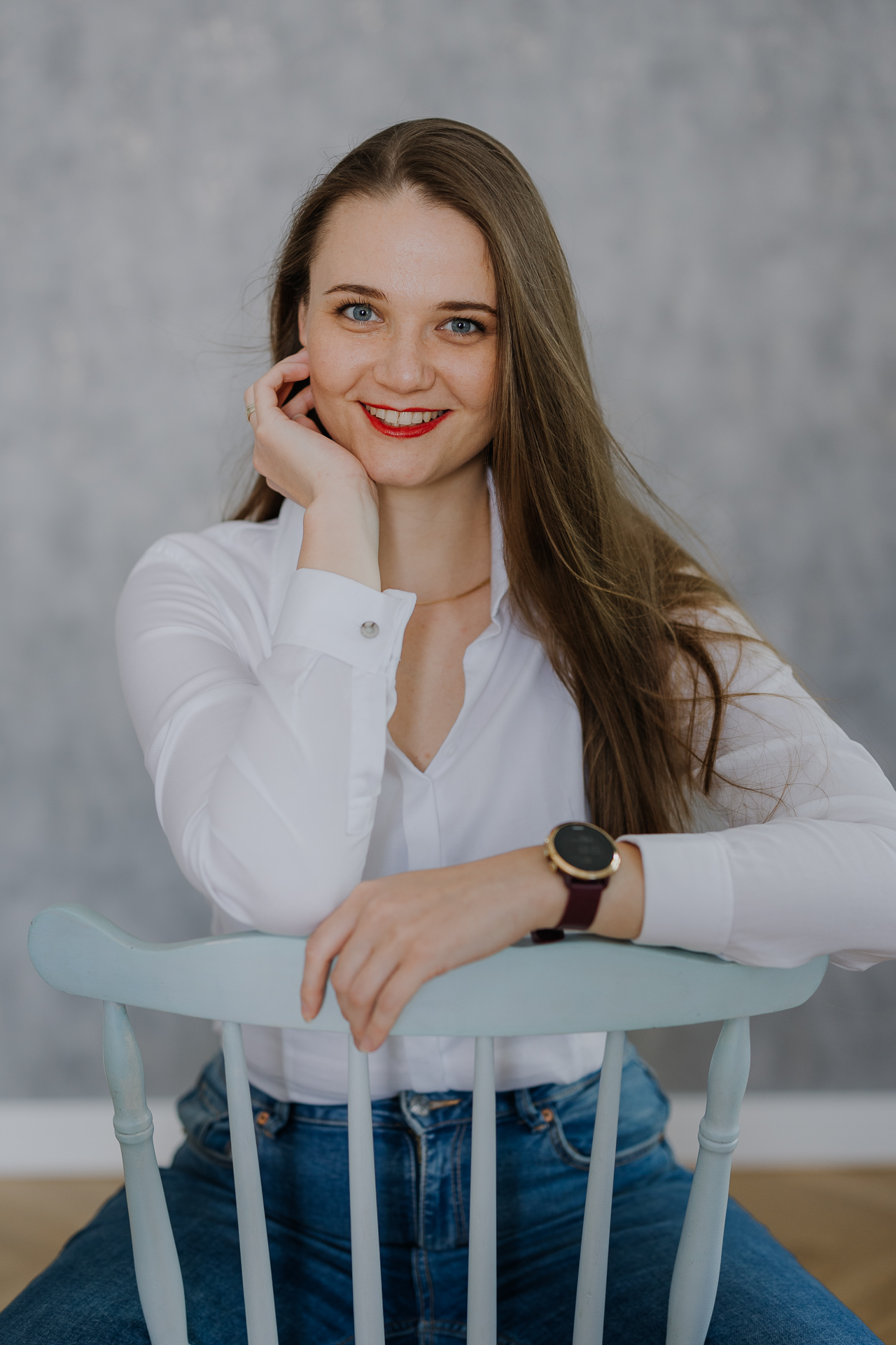 sesja wizerunkowa kobiety w studio