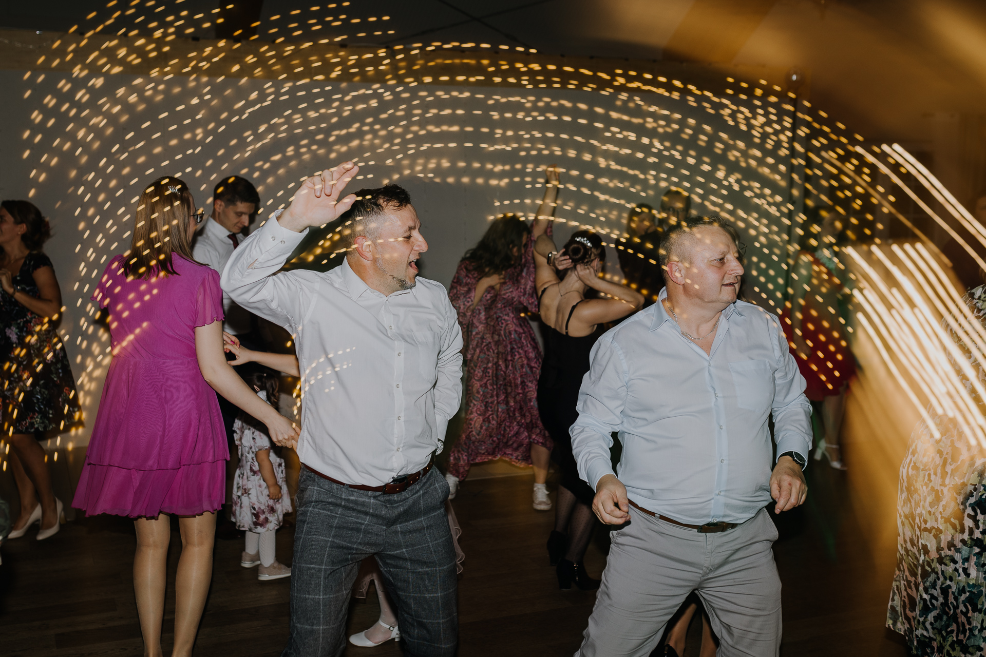 zabawa gości weselnych