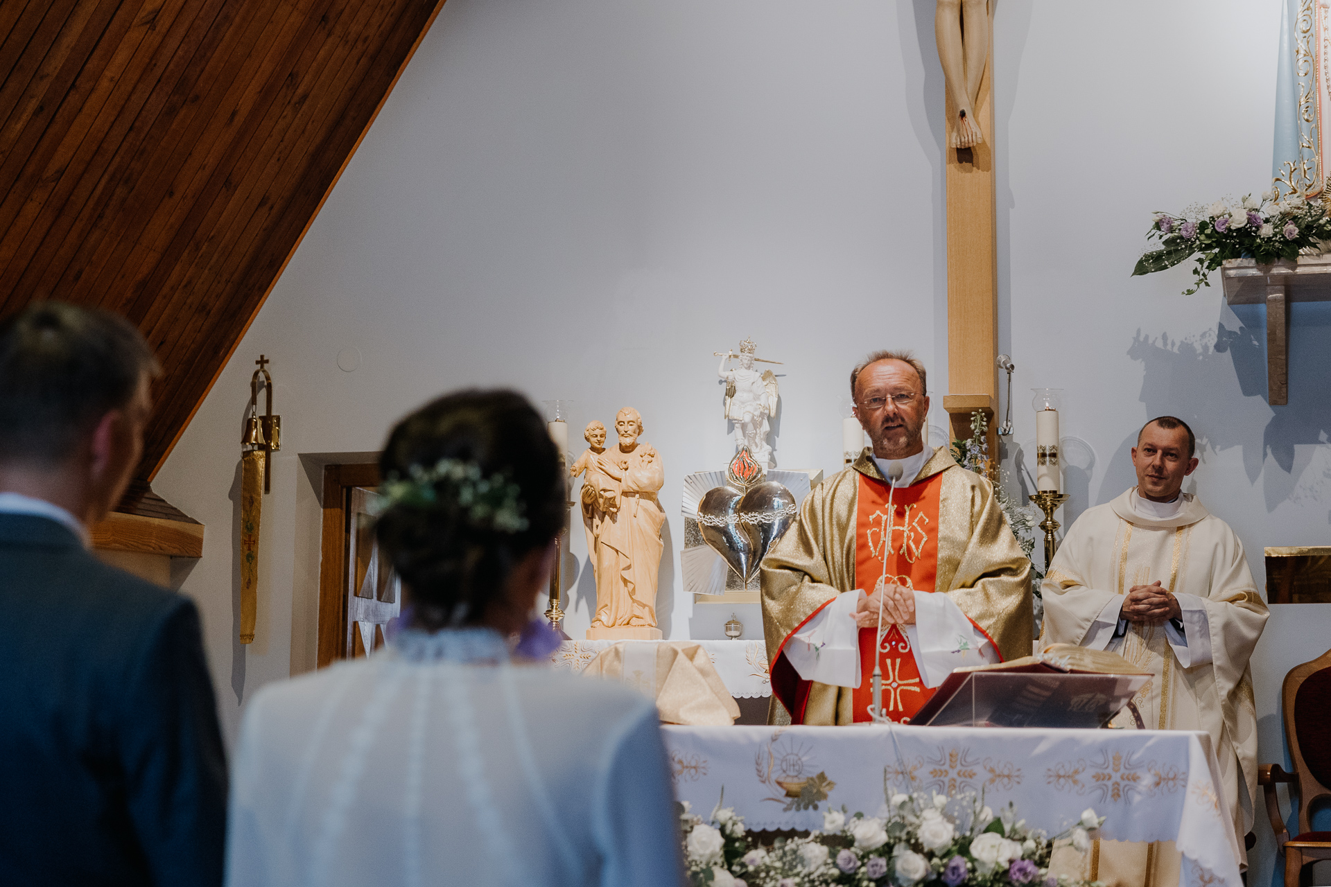 ślub w kościele w Jaroszówce