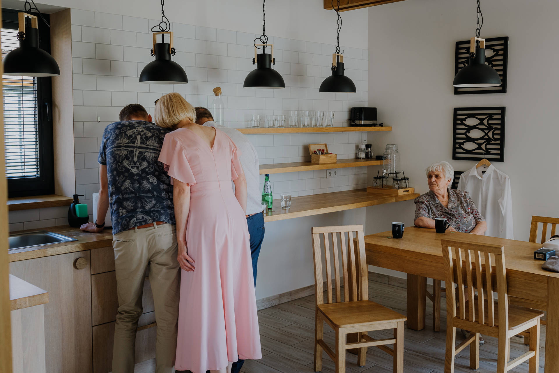 Przygotowania Pana Młodego z rodziną