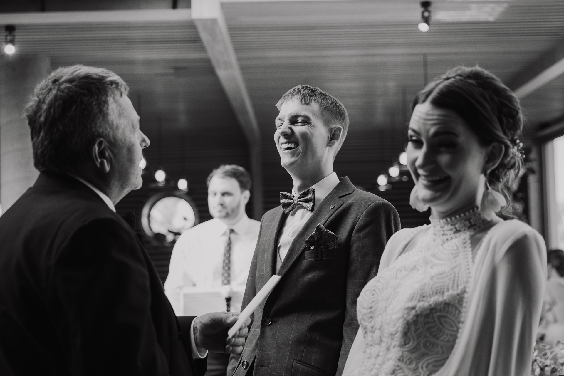 życzenia ślubne na sali weselnej