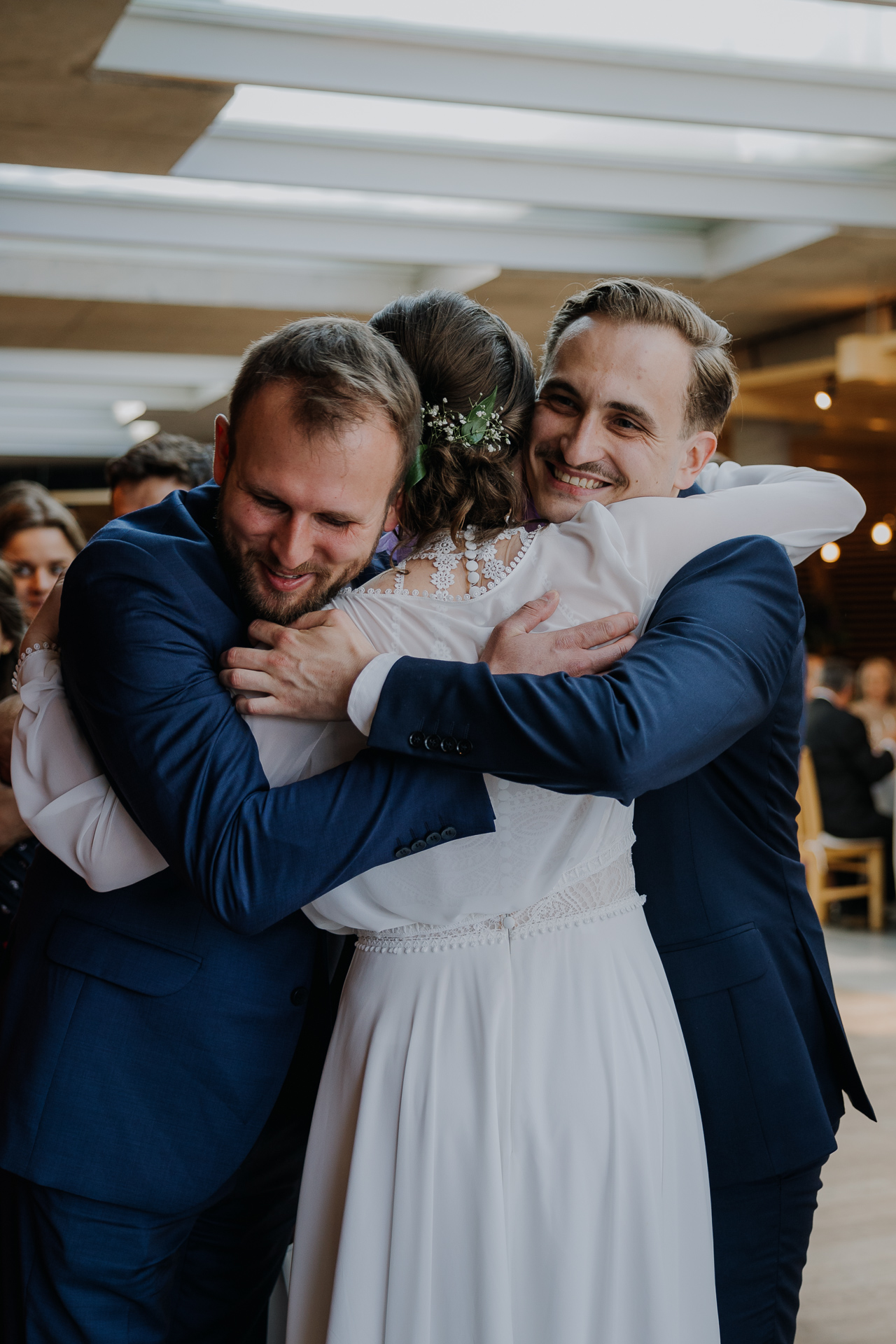 życzenia ślubne na sali weselnej