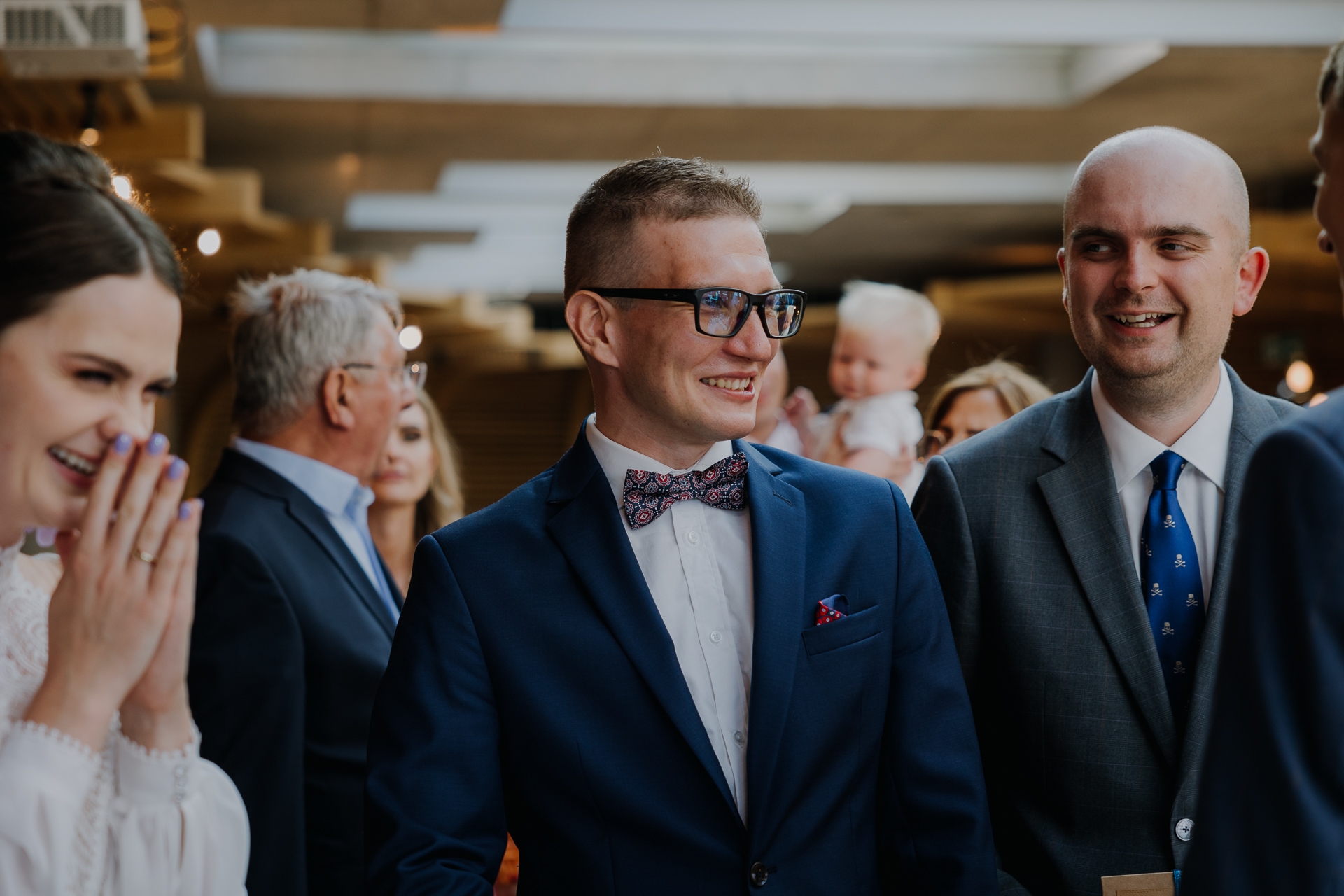 życzenia ślubne na sali weselnej