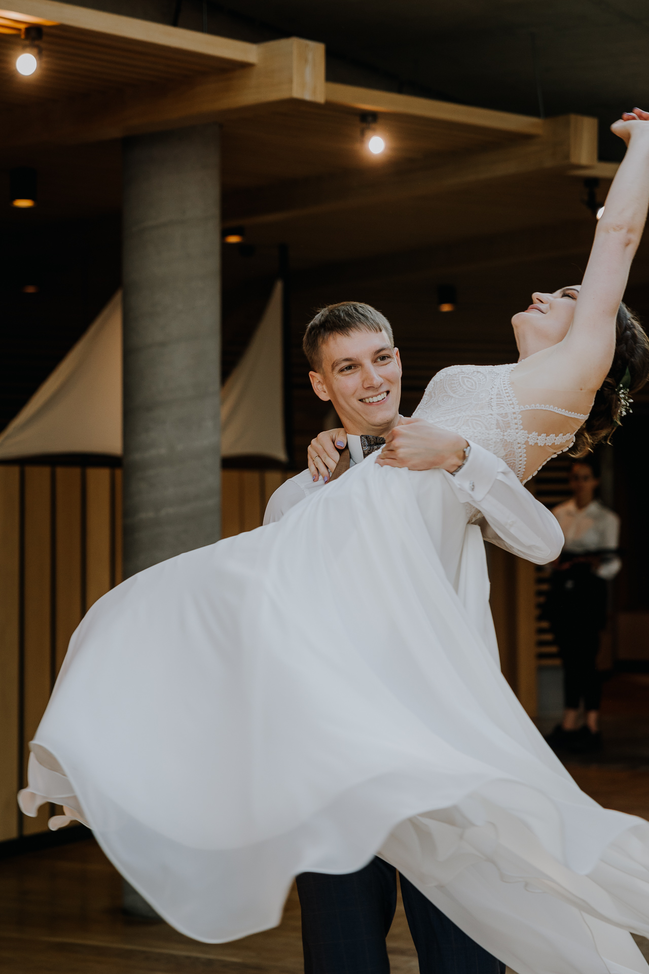 pierwszy taniec pary młodej