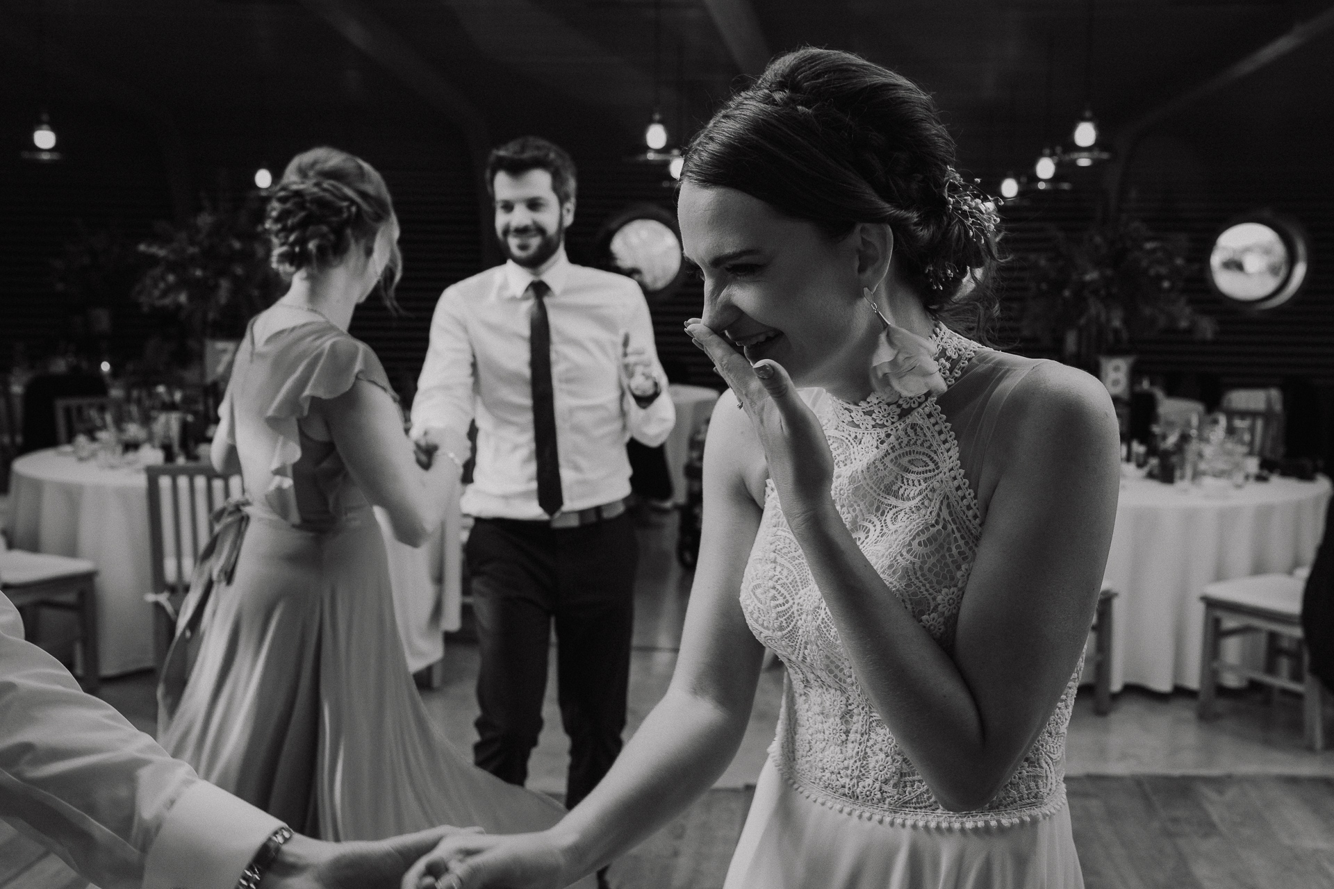 Uśmiechnięta Panna Młoda