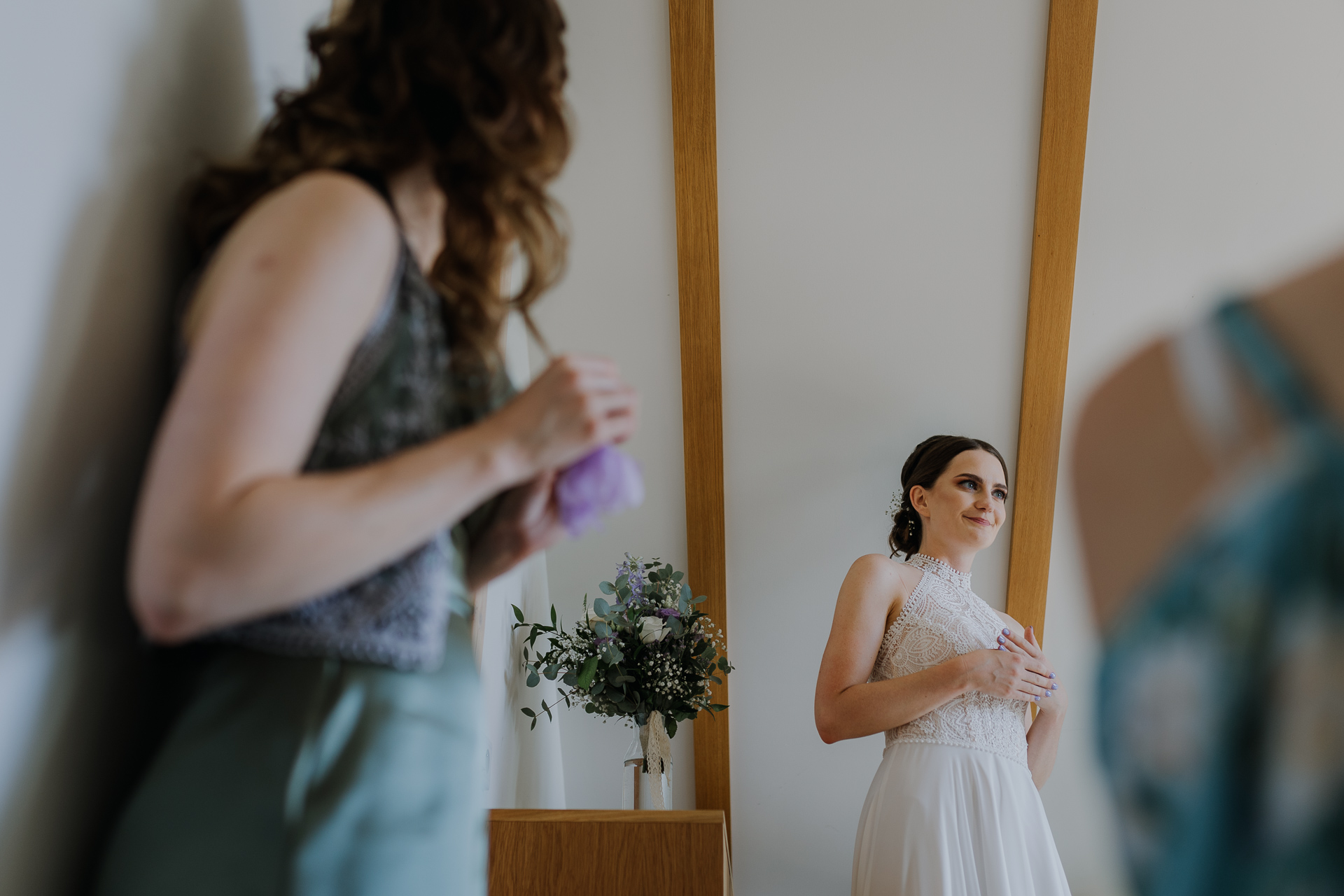 Przygotowania Panny Młodej i rozmowa z gośćmi w Kuter Port Nieznanowice