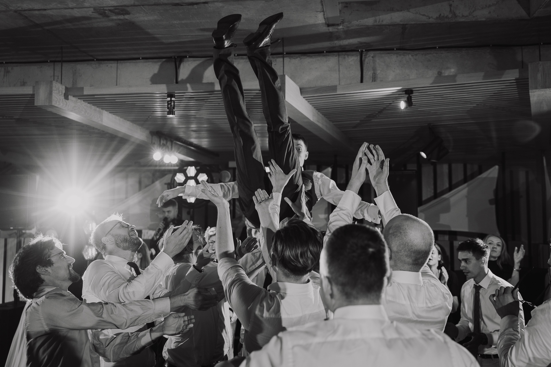 podrzucanie Pana Młodego