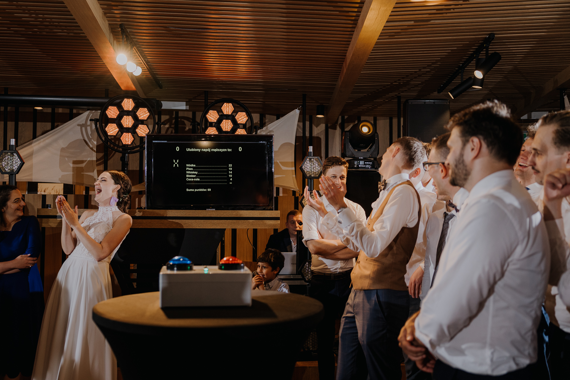 gra w familiadę podczas oczepin