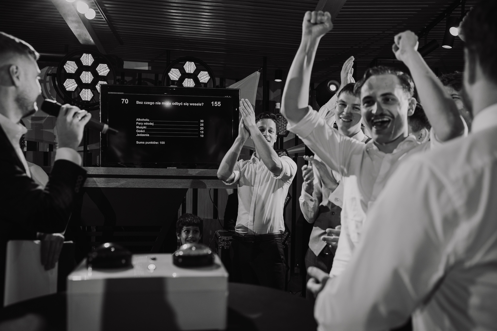 gra w familiadę podczas oczepin