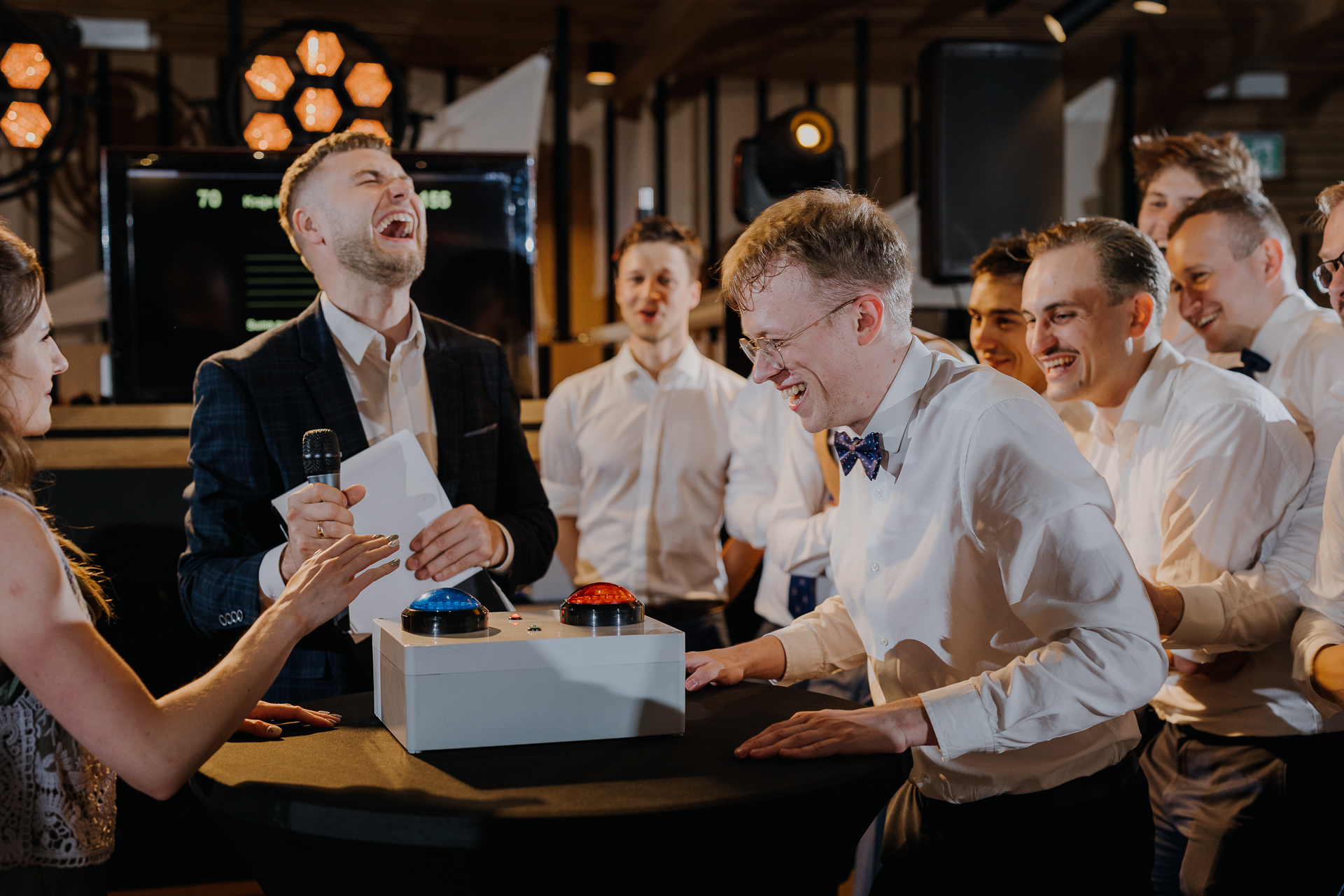 gra w familiadę podczas oczepin