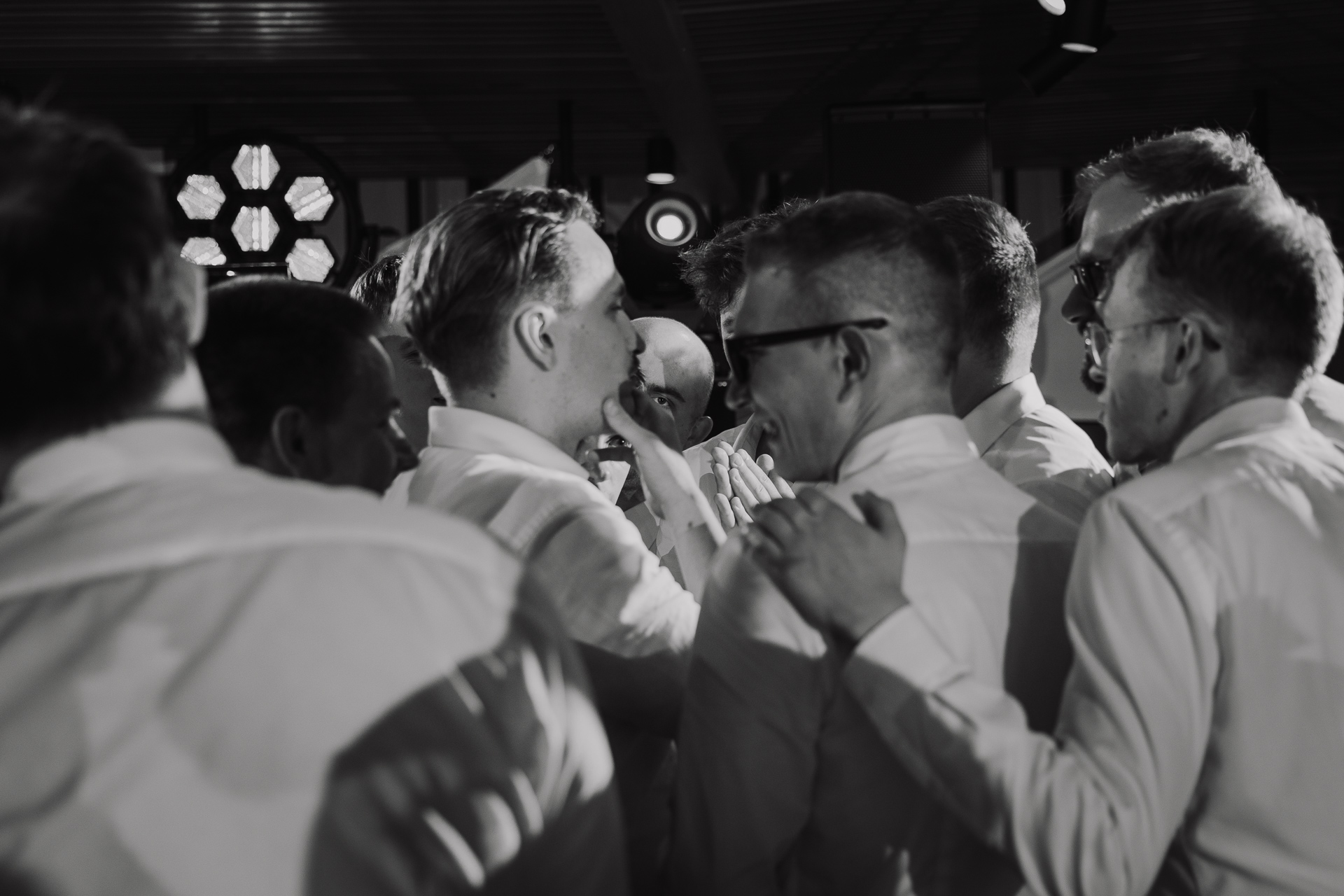 gra w familiadę podczas oczepin