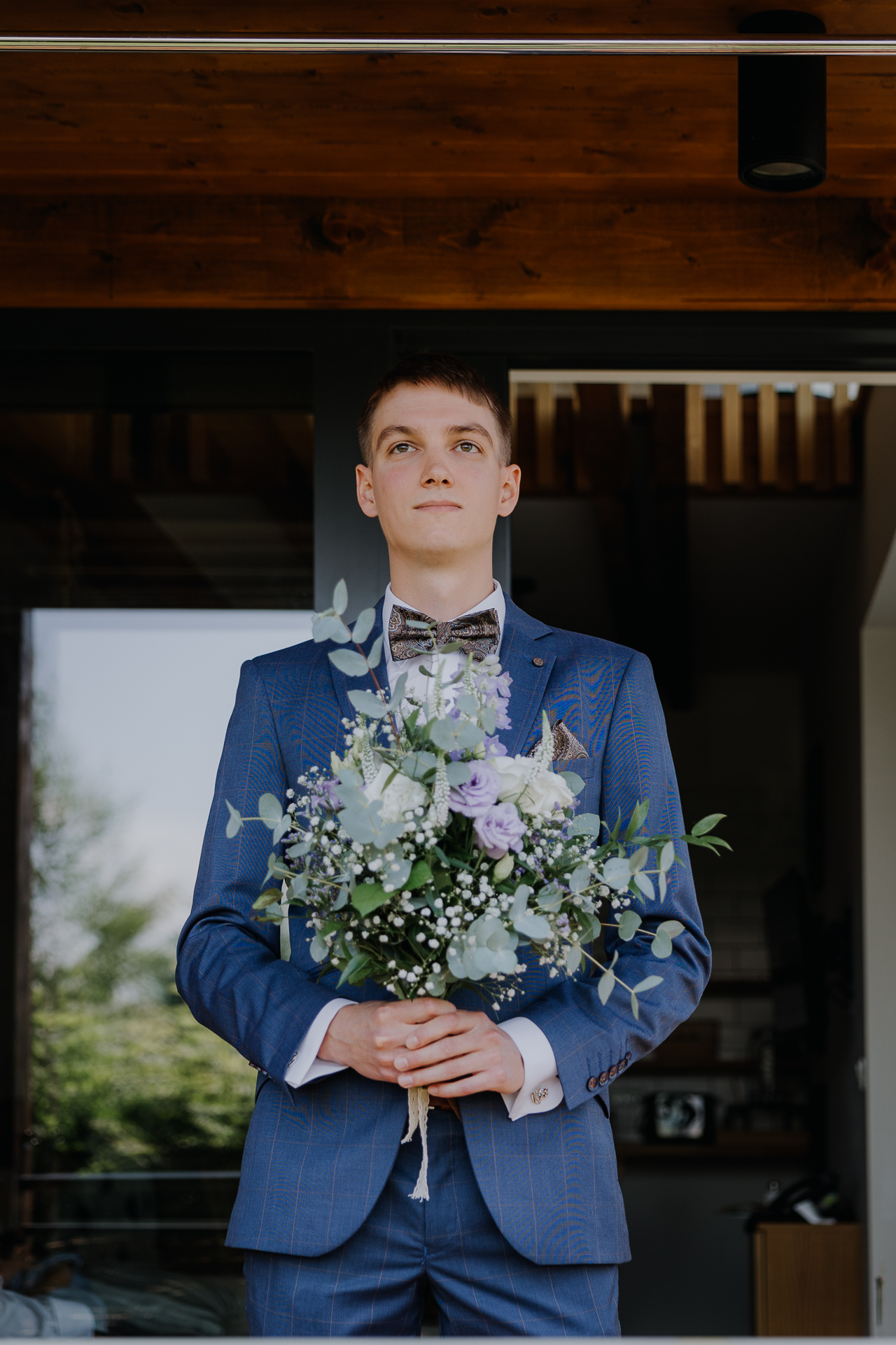 Pan Młody w oczekiwaniu na Pannę Młodą