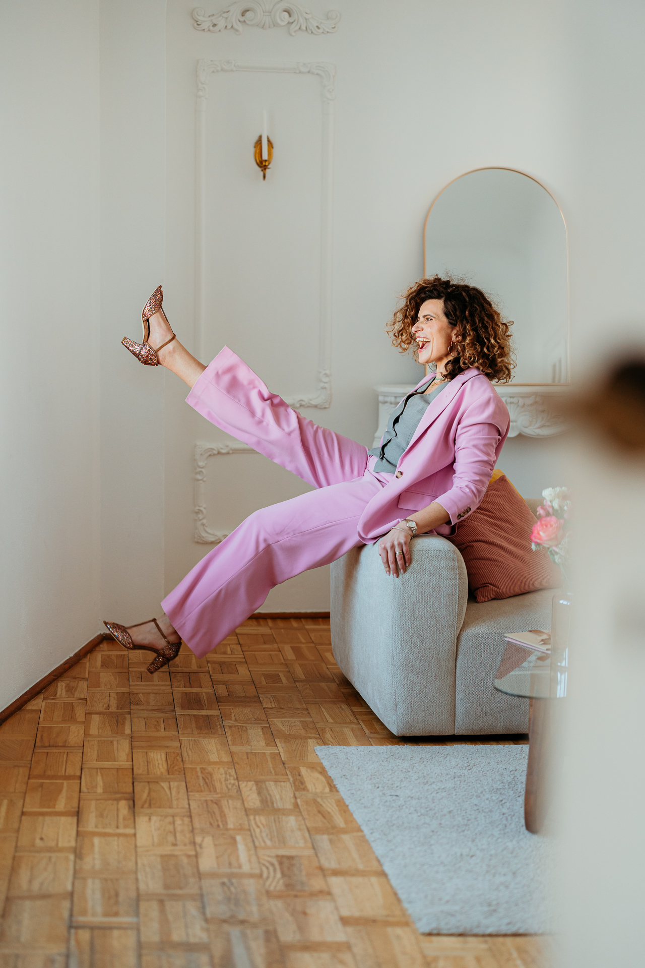 profesjonalna, kobieca sesja wizerunkowa w studio, marka osobista