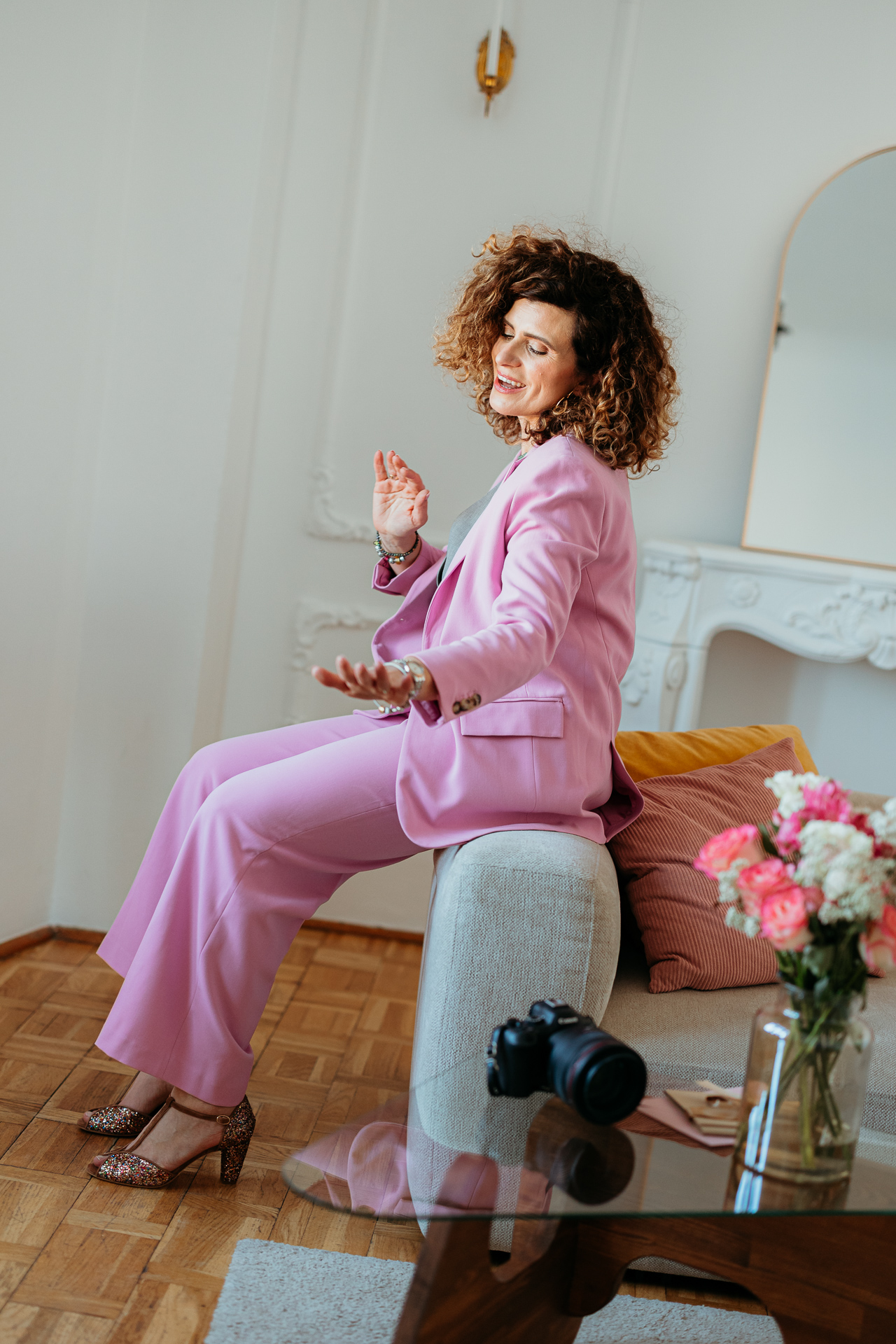 profesjonalna, kobieca sesja wizerunkowa w studio, marka osobista