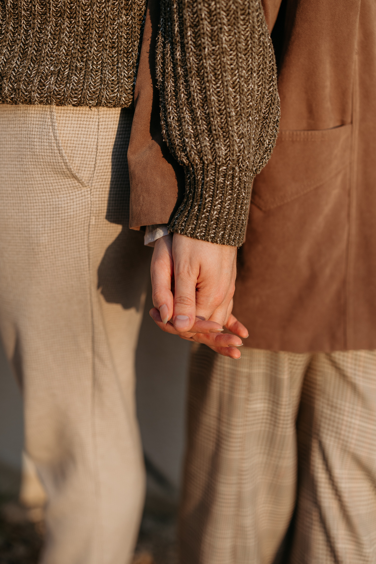 para trzyma się za ręce w Krakowie